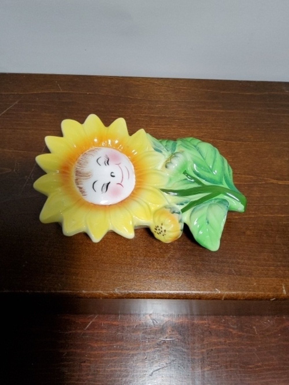 Vintage Japan Sunflower Wall Pocket - Picture 2 of 7